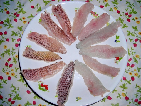 釣ったカサゴ ガシラ の三枚卸の処理方法 レシピ 作り方 By ぬこ 犬 好きのレシピ投稿垢 楽天レシピ 釣ったカサゴ ガシラ の三枚卸の処理方法 レシピ 作り方 By ぬこ 犬 好きのレシピ投稿垢 楽天レシピ